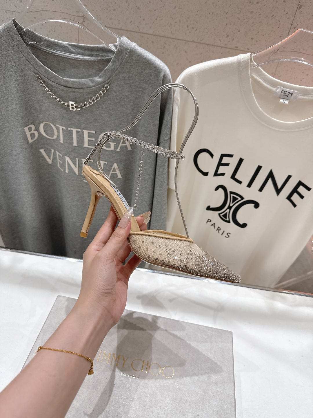 高版本出厂
  JIMMY CHOO*｜JC/吉米周2025ss新款简约烫钻高跟鞋凉鞋

原版套楦，完美