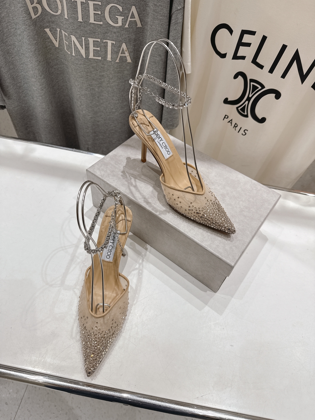 高版本出厂
  JIMMY CHOO*｜JC/吉米周2025ss新款简约烫钻高跟鞋凉鞋

原版套楦，完美