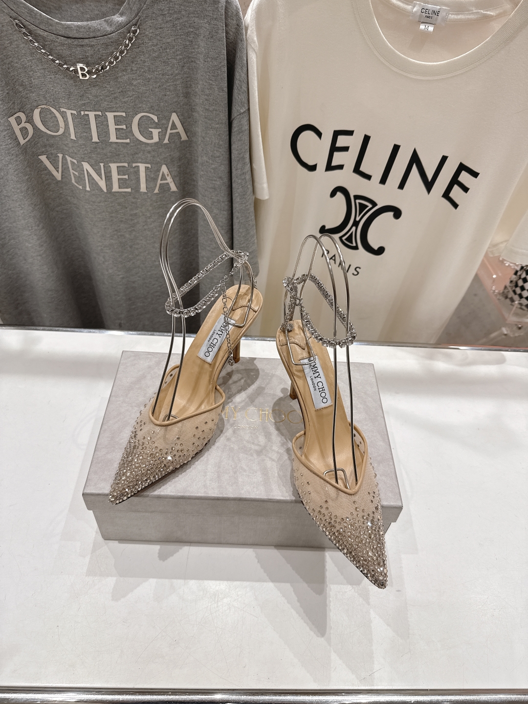 高版本出厂
  JIMMY CHOO*｜JC/吉米周2025ss新款简约烫钻高跟鞋凉鞋

原版套楦，完美