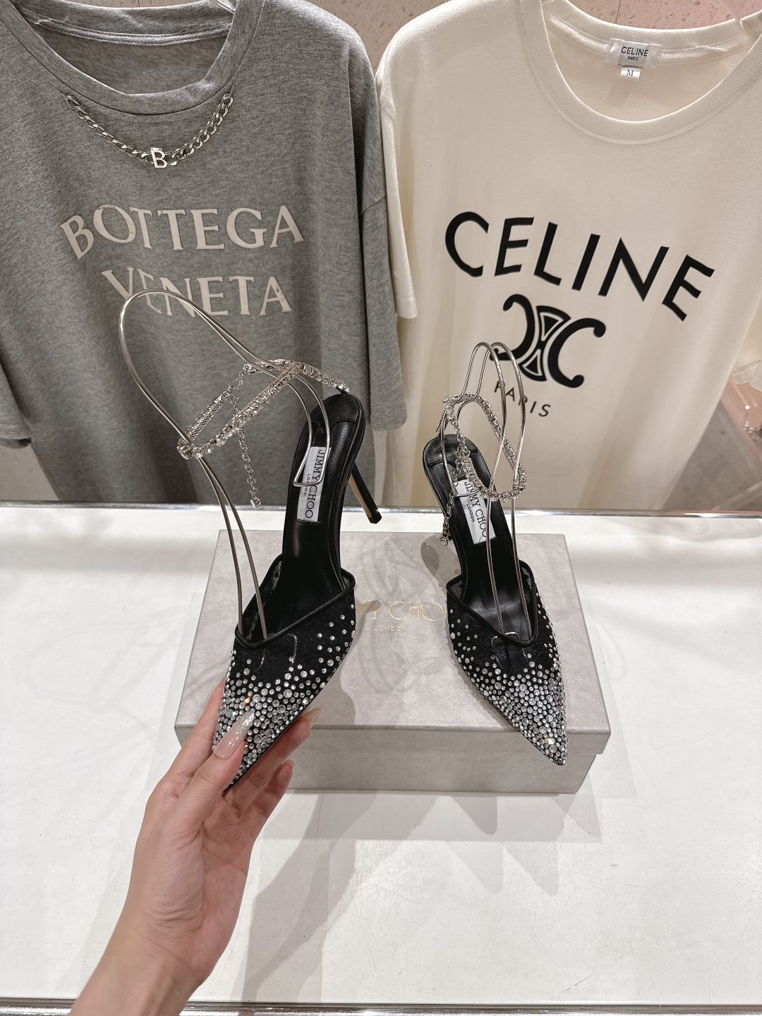 高版本出厂
  JIMMY CHOO*｜JC/吉米周2025ss新款简约烫钻高跟鞋凉鞋

原版套楦，完美