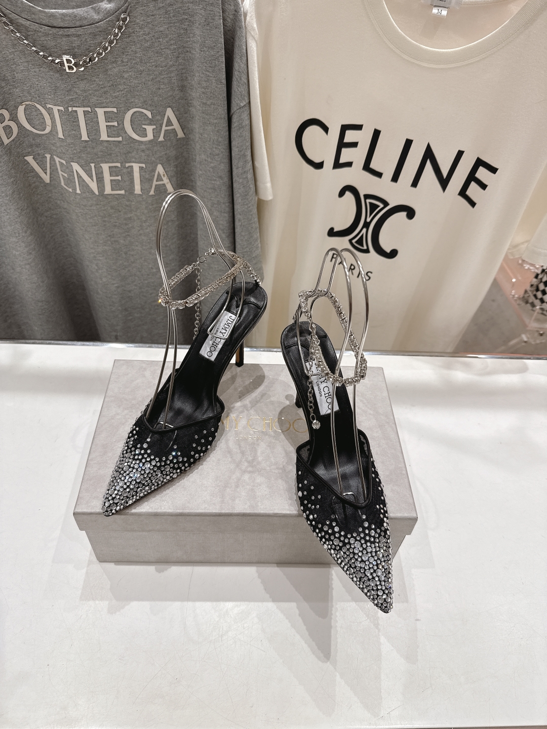 高版本出厂
  JIMMY CHOO*｜JC/吉米周2025ss新款简约烫钻高跟鞋凉鞋

原版套楦，完美