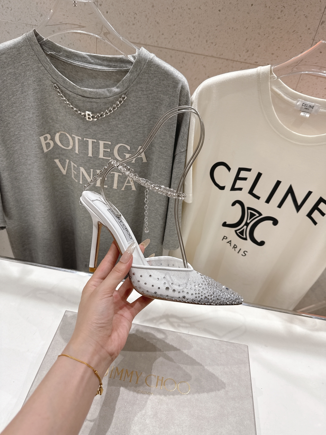 高版本出厂
  JIMMY CHOO*｜JC/吉米周2025ss新款简约烫钻高跟鞋凉鞋

原版套楦，完美