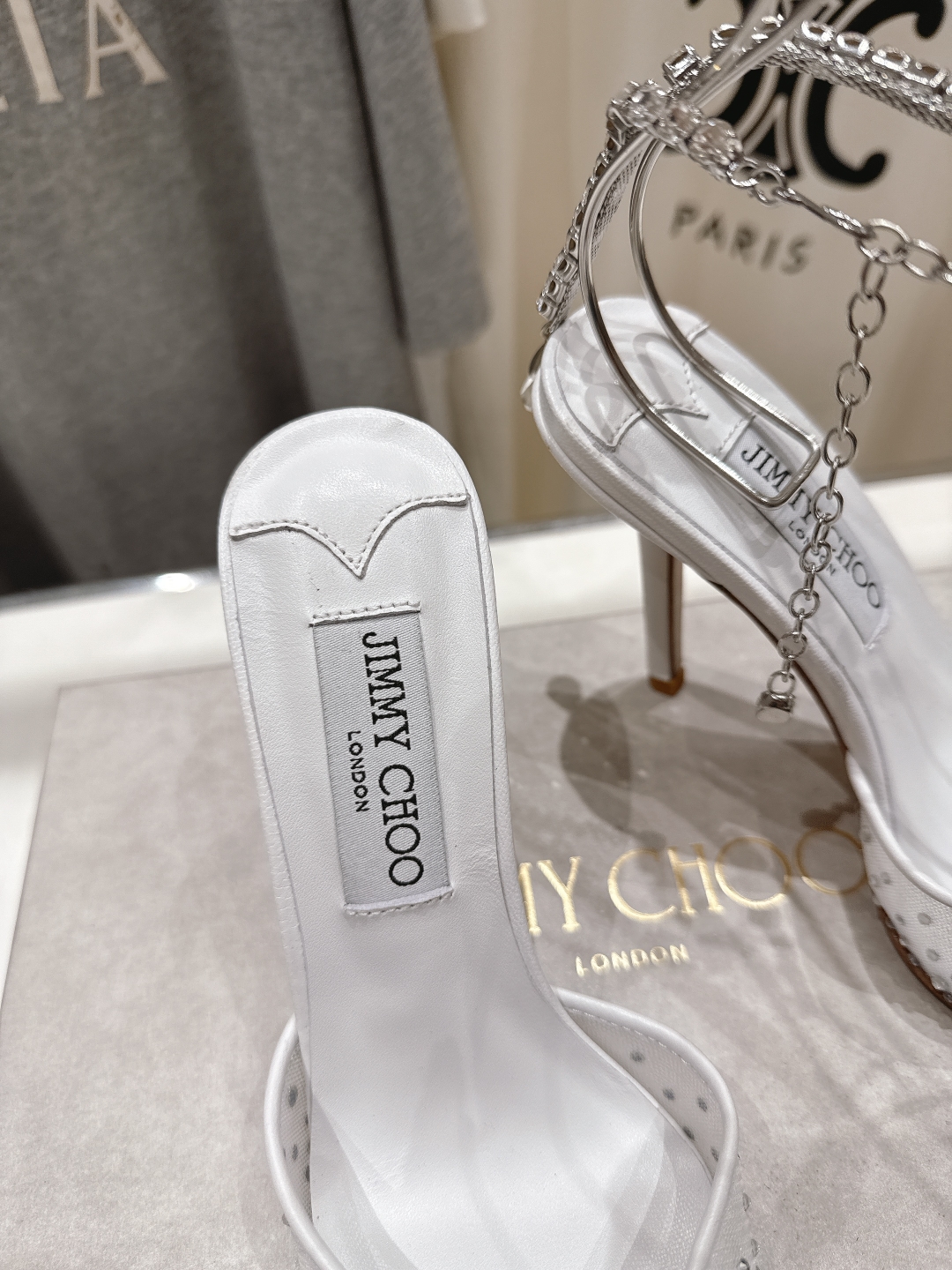 高版本出厂
  JIMMY CHOO*｜JC/吉米周2025ss新款简约烫钻高跟鞋凉鞋

原版套楦，完美