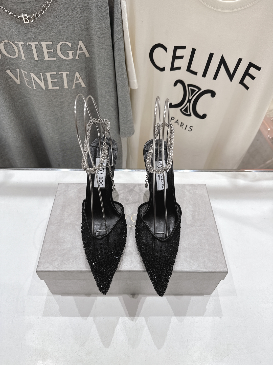 高版本出厂
  JIMMY CHOO*｜JC/吉米周2025ss新款简约烫钻高跟鞋凉鞋

原版套楦，完美