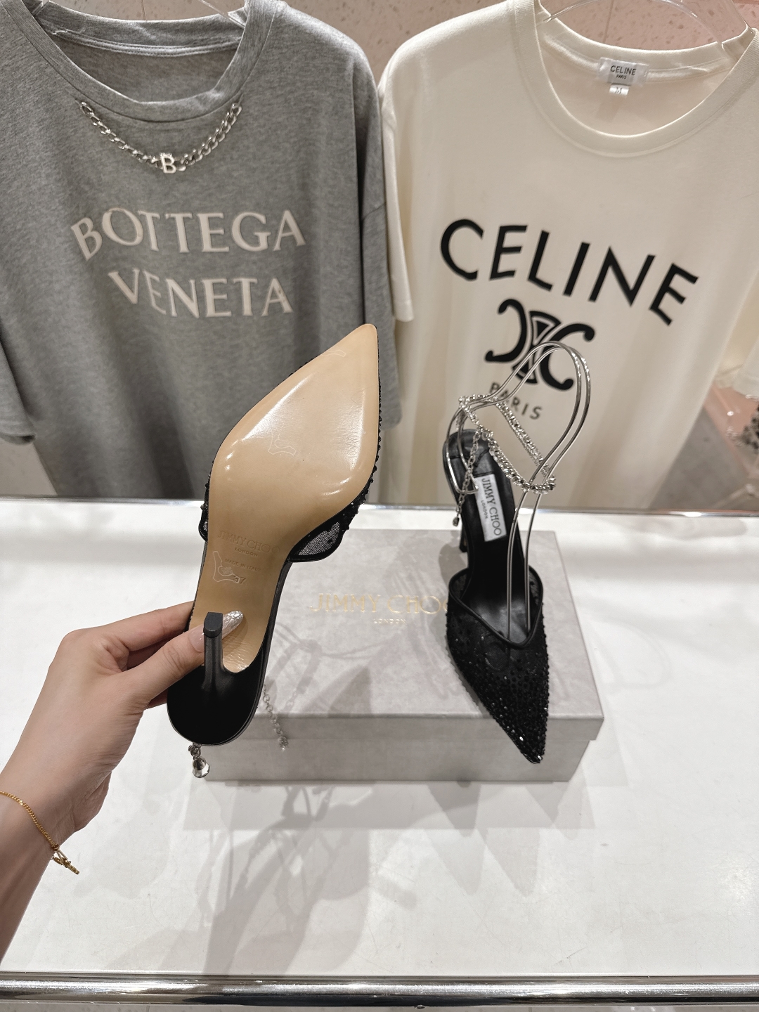 高版本出厂
  JIMMY CHOO*｜JC/吉米周2025ss新款简约烫钻高跟鞋凉鞋

原版套楦，完美
