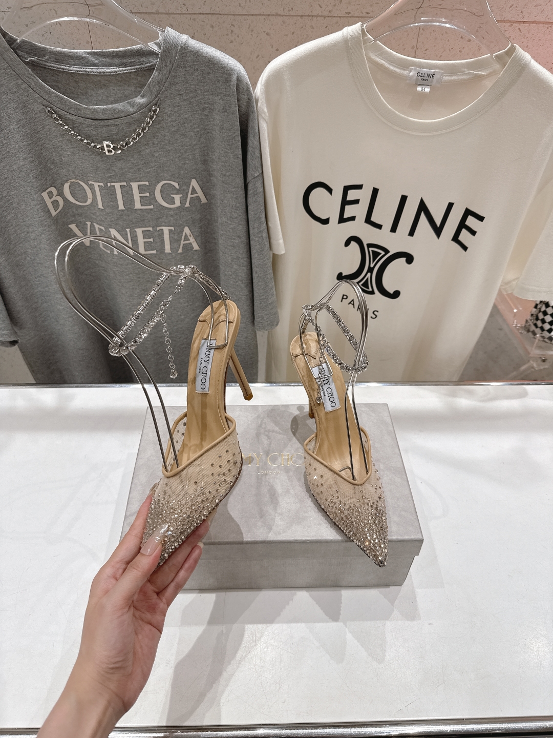 高版本出厂
  JIMMY CHOO*｜JC/吉米周2025ss新款简约烫钻高跟鞋凉鞋

原版套楦，完美