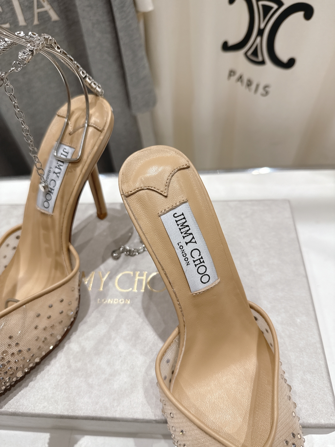 高版本出厂
  JIMMY CHOO*｜JC/吉米周2025ss新款简约烫钻高跟鞋凉鞋

原版套楦，完美