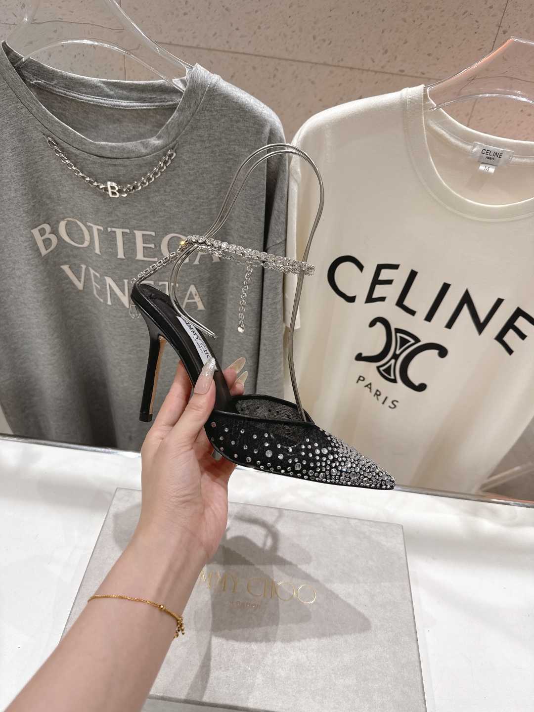 高版本出厂
  JIMMY CHOO*｜JC/吉米周2025ss新款简约烫钻高跟鞋凉鞋

原版套楦，完美