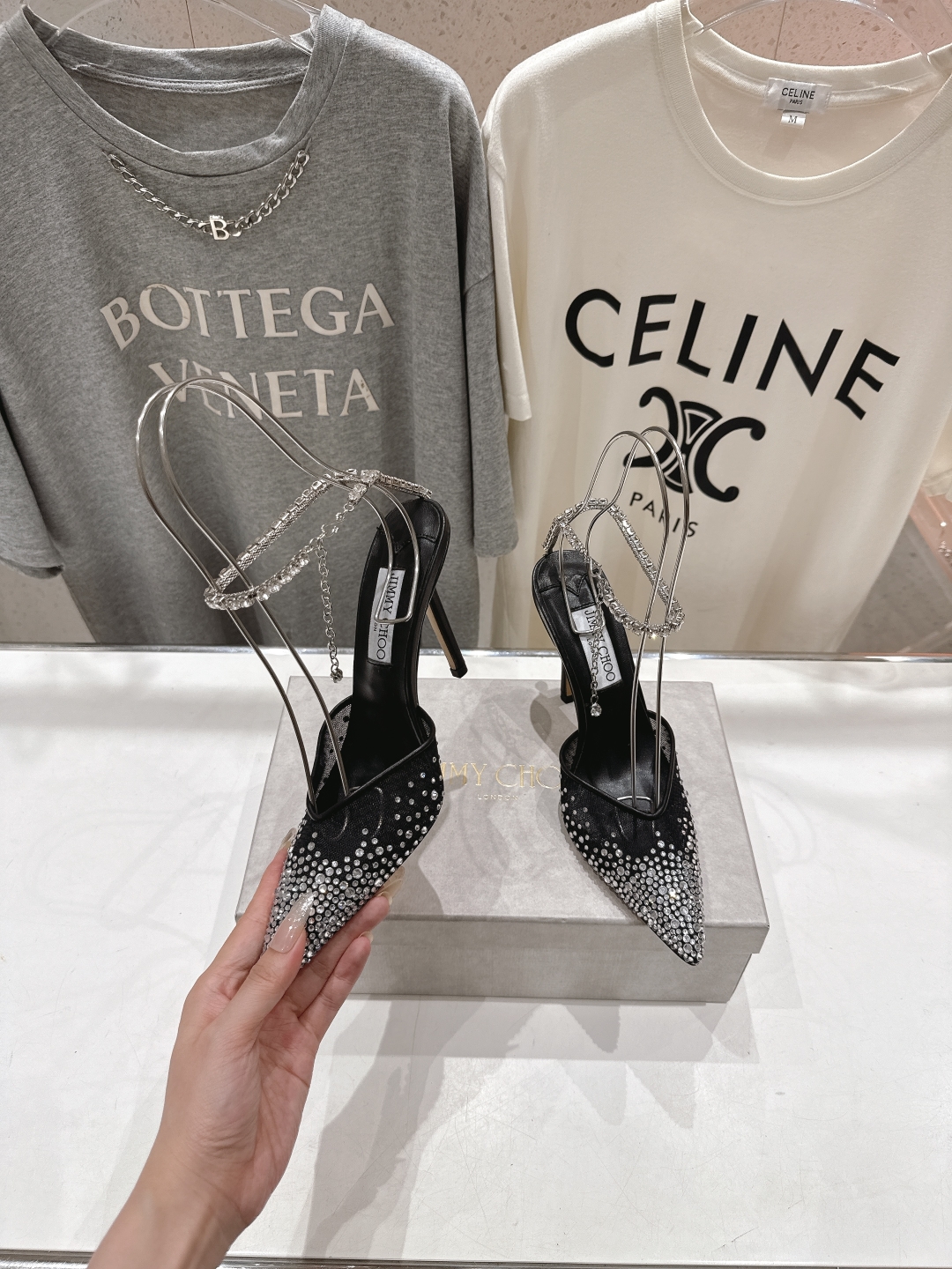 高版本出厂
  JIMMY CHOO*｜JC/吉米周2025ss新款简约烫钻高跟鞋凉鞋

原版套楦，完美
