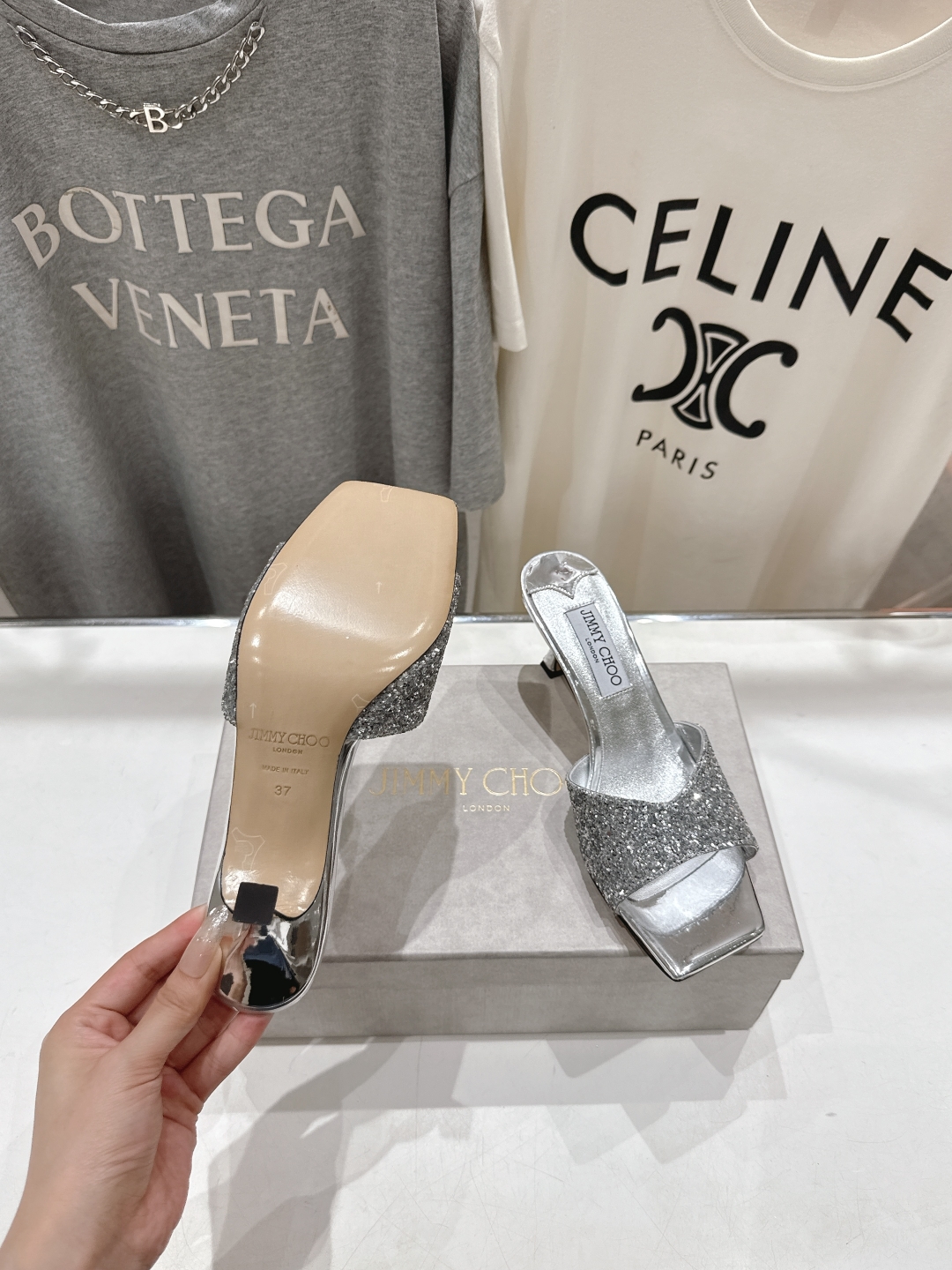 高版本出厂
  JIMMY CHOO*｜JC/吉米周2025ss春夏新款简约闪亮格力特高跟鞋拖鞋

原版