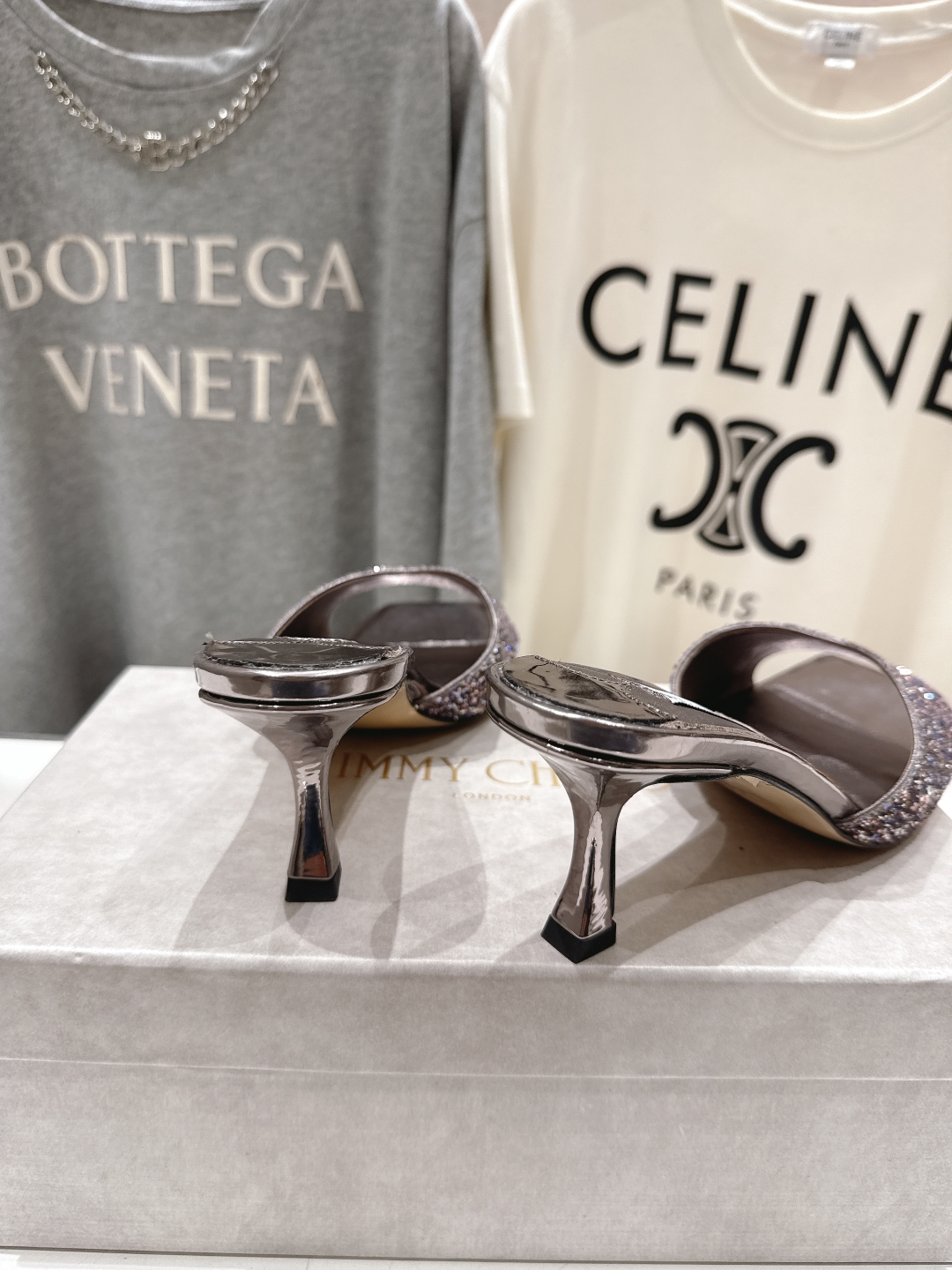 高版本出厂
  JIMMY CHOO*｜JC/吉米周2025ss春夏新款简约闪亮格力特高跟鞋拖鞋

原版