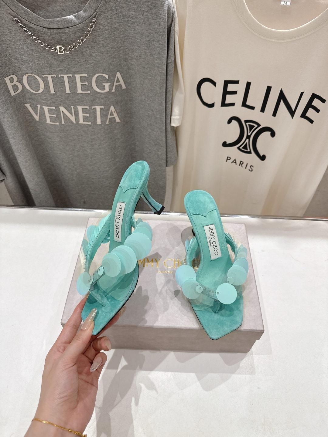 高版本出厂
  JIMMY CHOO｜JC/吉米周2025ss新款简约夹脚高跟鞋人字拖鞋

原版套楦，完
