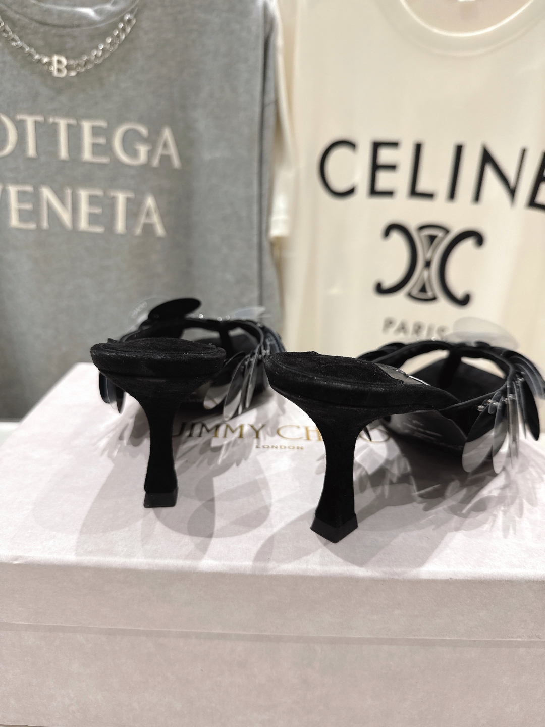 高版本出厂
  JIMMY CHOO｜JC/吉米周2025ss新款简约夹脚高跟鞋人字拖鞋

原版套楦，完