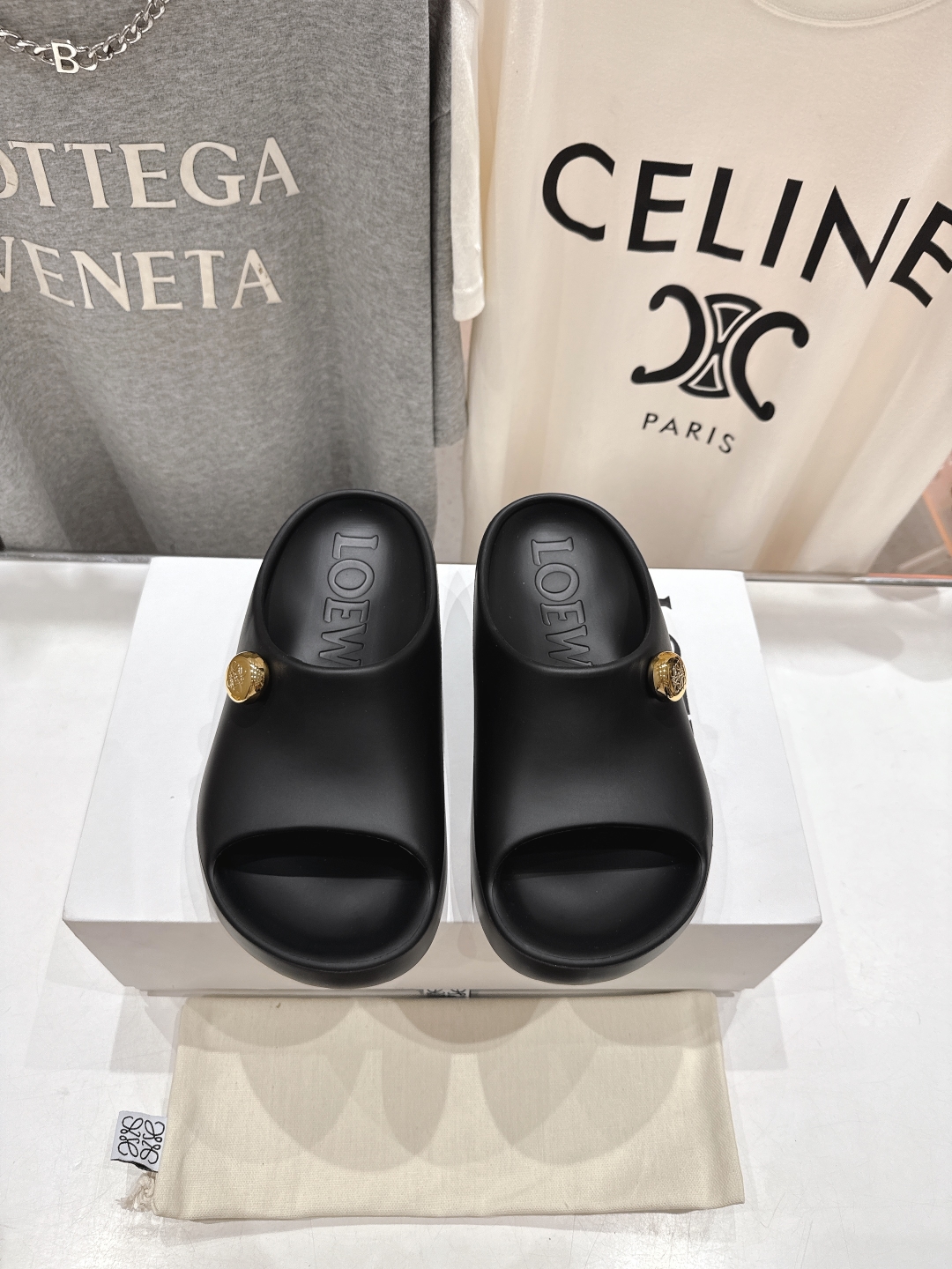 高版本出厂
  罗意威/LOEWE 25ss春夏新款Ease厚底沙滩拖鞋 

原版购入开发做货  乳胶材