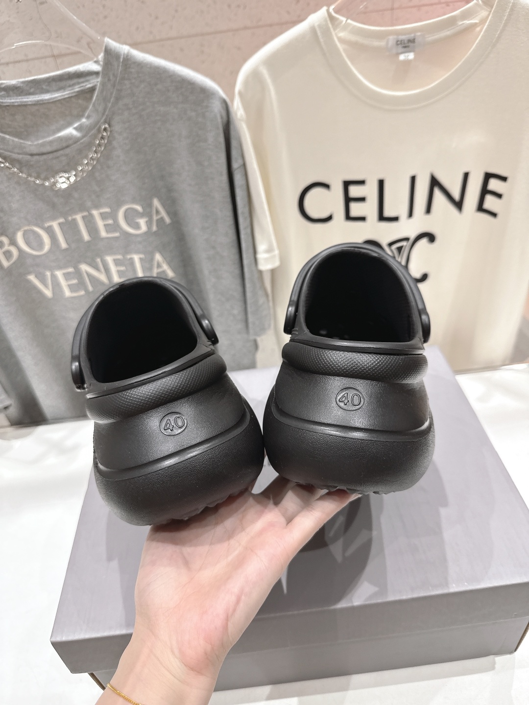 高版本出厂 男码+10
Balenciaga x Crocs~巴黎世家 & 卡骆驰联名款 2025ss