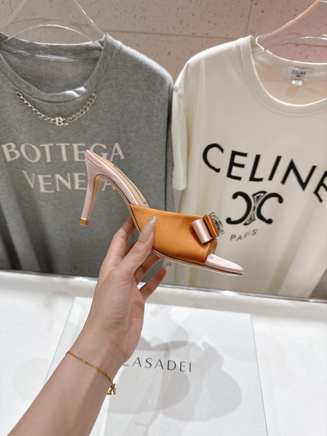 高版本出厂
  CASADEI｜卡桑帝 2025/ss 𝐧𝐞𝐰 夏季新品蝴蝶结高跟鞋拖鞋
F/W25最性