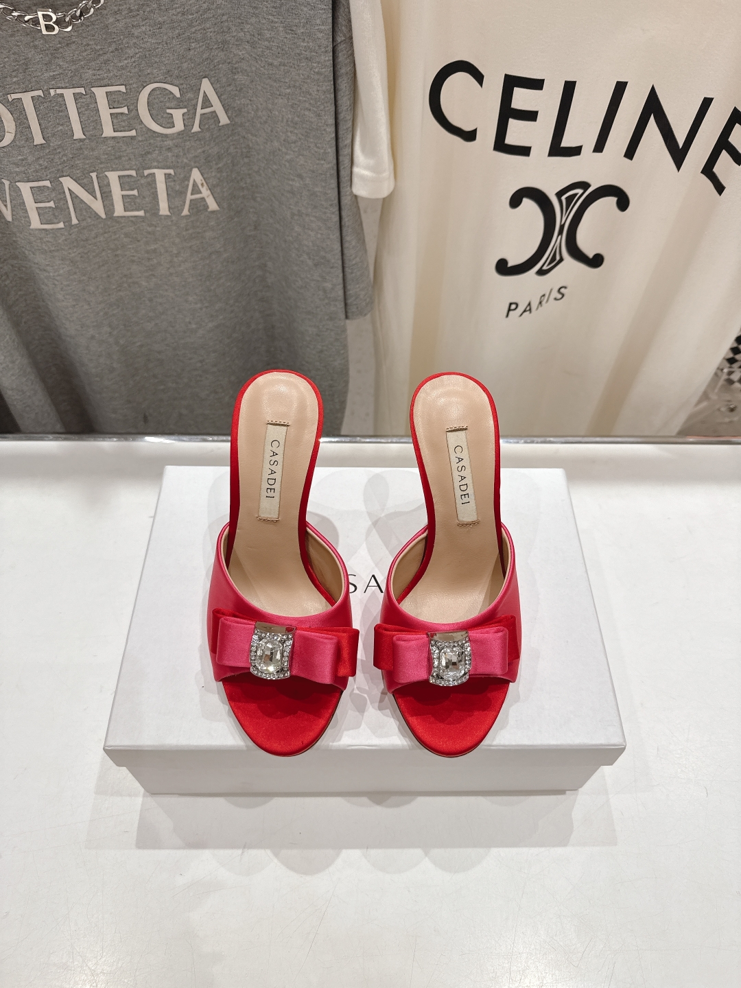 高版本出厂
  CASADEI｜卡桑帝 2025/ss 𝐧𝐞𝐰 夏季新品蝴蝶结高跟鞋拖鞋
F/W25最性