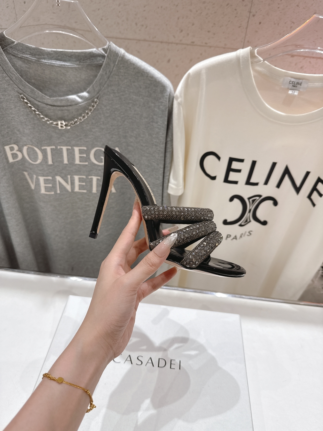 高版本出厂
  CASADEI｜卡桑帝 2025/ss 𝐧𝐞𝐰 夏季新品蝴蝶结高跟鞋拖鞋
F/W25最性