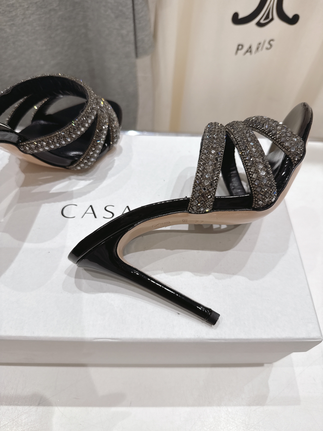 高版本出厂
  CASADEI｜卡桑帝 2025/ss 𝐧𝐞𝐰 夏季新品蝴蝶结高跟鞋拖鞋
F/W25最性
