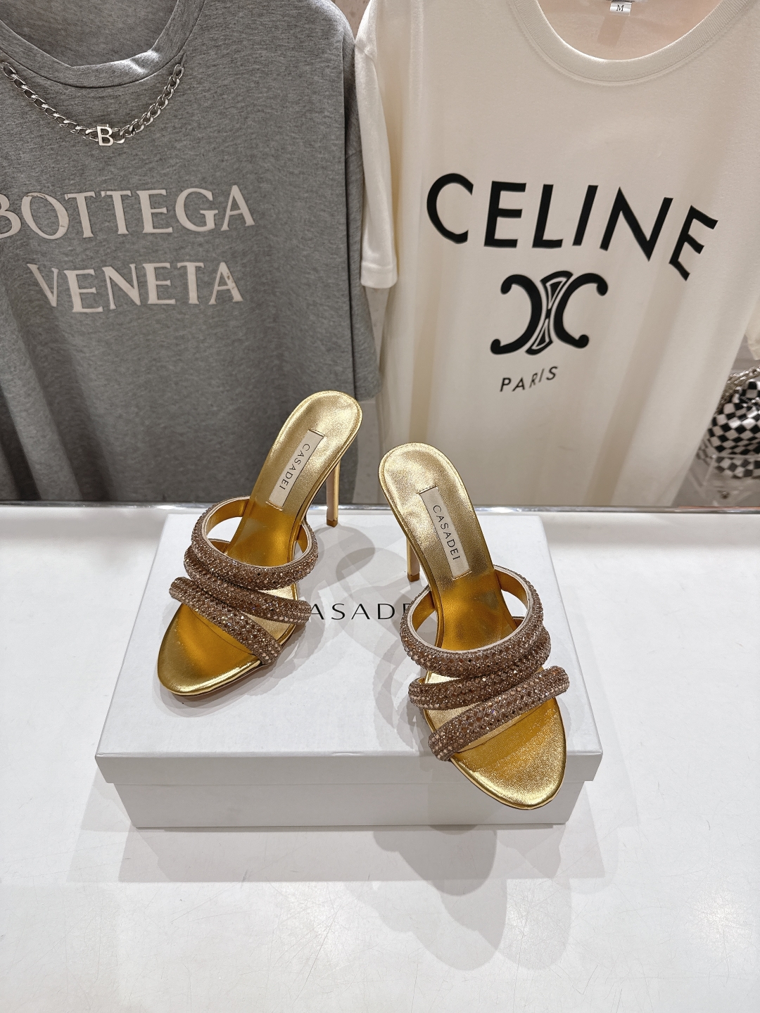 高版本出厂
  CASADEI｜卡桑帝 2025/ss 𝐧𝐞𝐰 夏季新品蝴蝶结高跟鞋拖鞋
F/W25最性