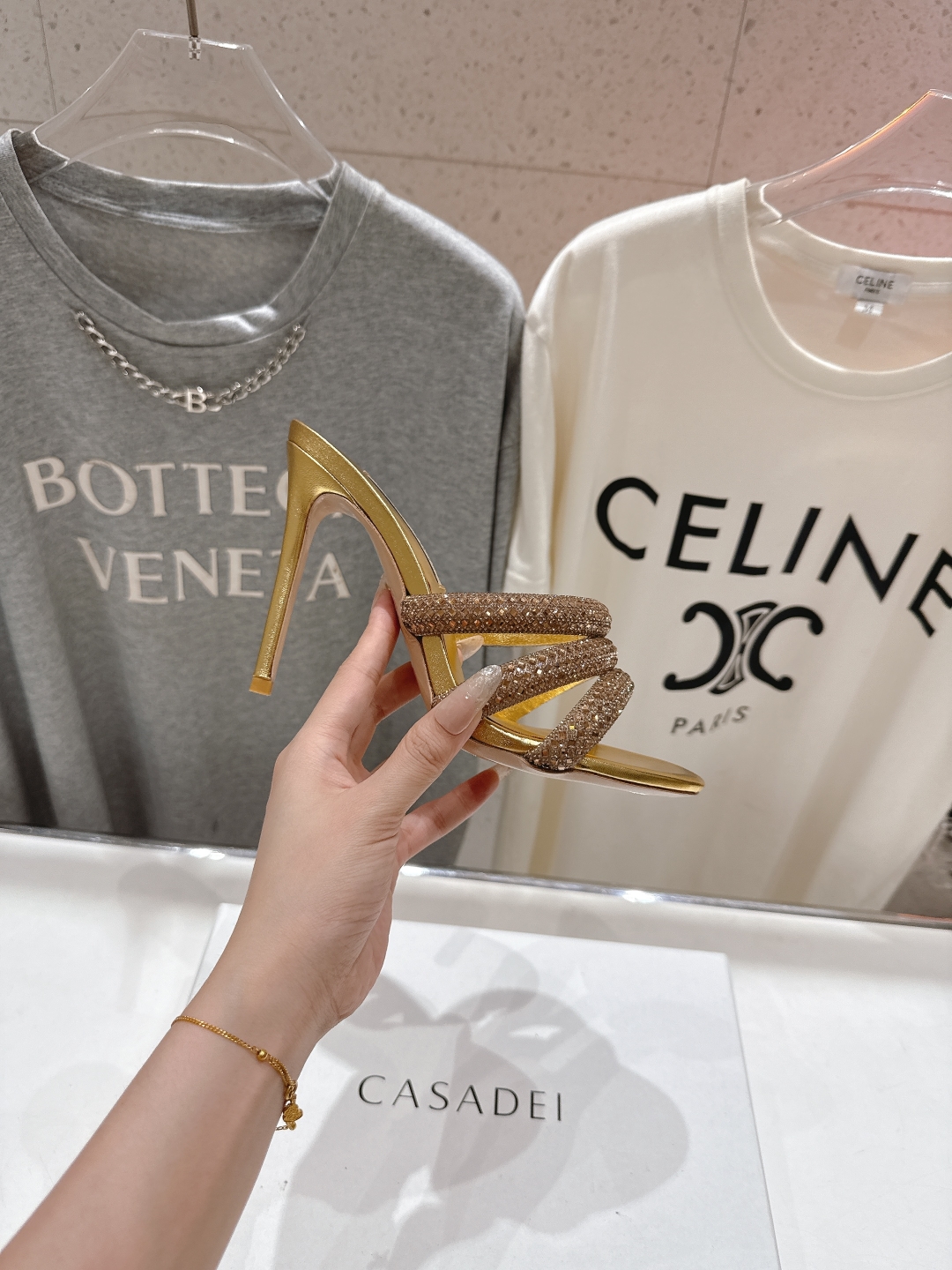 高版本出厂
  CASADEI｜卡桑帝 2025/ss 𝐧𝐞𝐰 夏季新品蝴蝶结高跟鞋拖鞋
F/W25最性