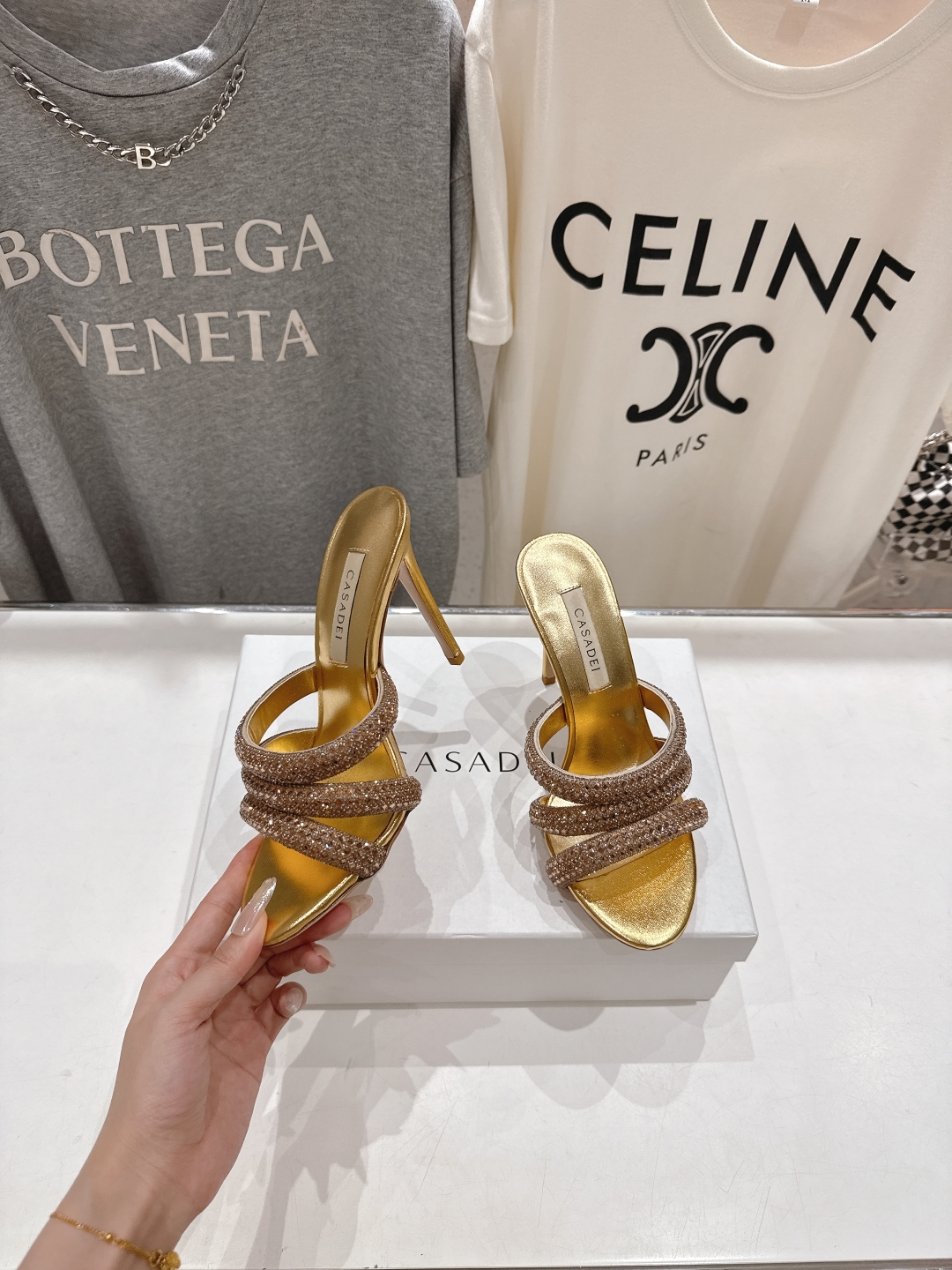 高版本出厂
  CASADEI｜卡桑帝 2025/ss 𝐧𝐞𝐰 夏季新品蝴蝶结高跟鞋拖鞋
F/W25最性