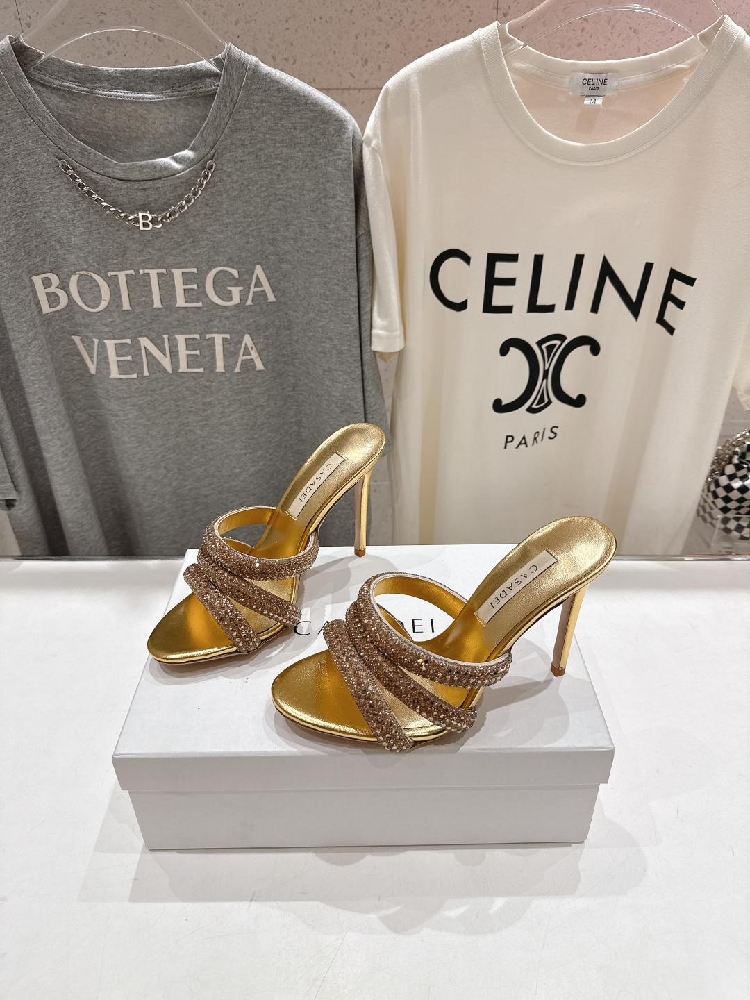 高版本出厂
  CASADEI｜卡桑帝 2025/ss 𝐧𝐞𝐰 夏季新品蝴蝶结高跟鞋拖鞋
F/W25最性