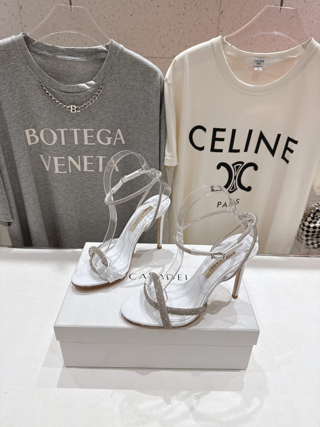高版本出厂
  CASADEI｜卡桑帝 2025/ss 𝐧𝐞𝐰 夏季新品水晶钻高跟鞋凉鞋
F/W25最性