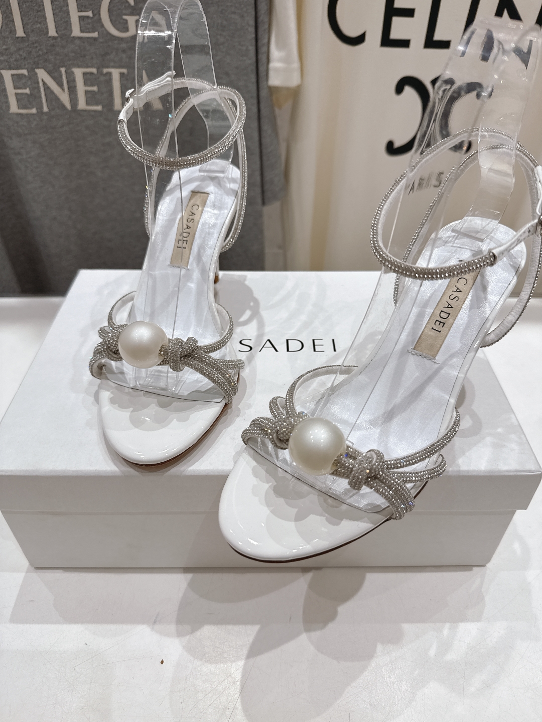 高版本出厂
  CASADEI｜卡桑帝 2025/ss 𝐧𝐞𝐰 夏季新品水晶钻高跟鞋凉鞋
F/W25最性