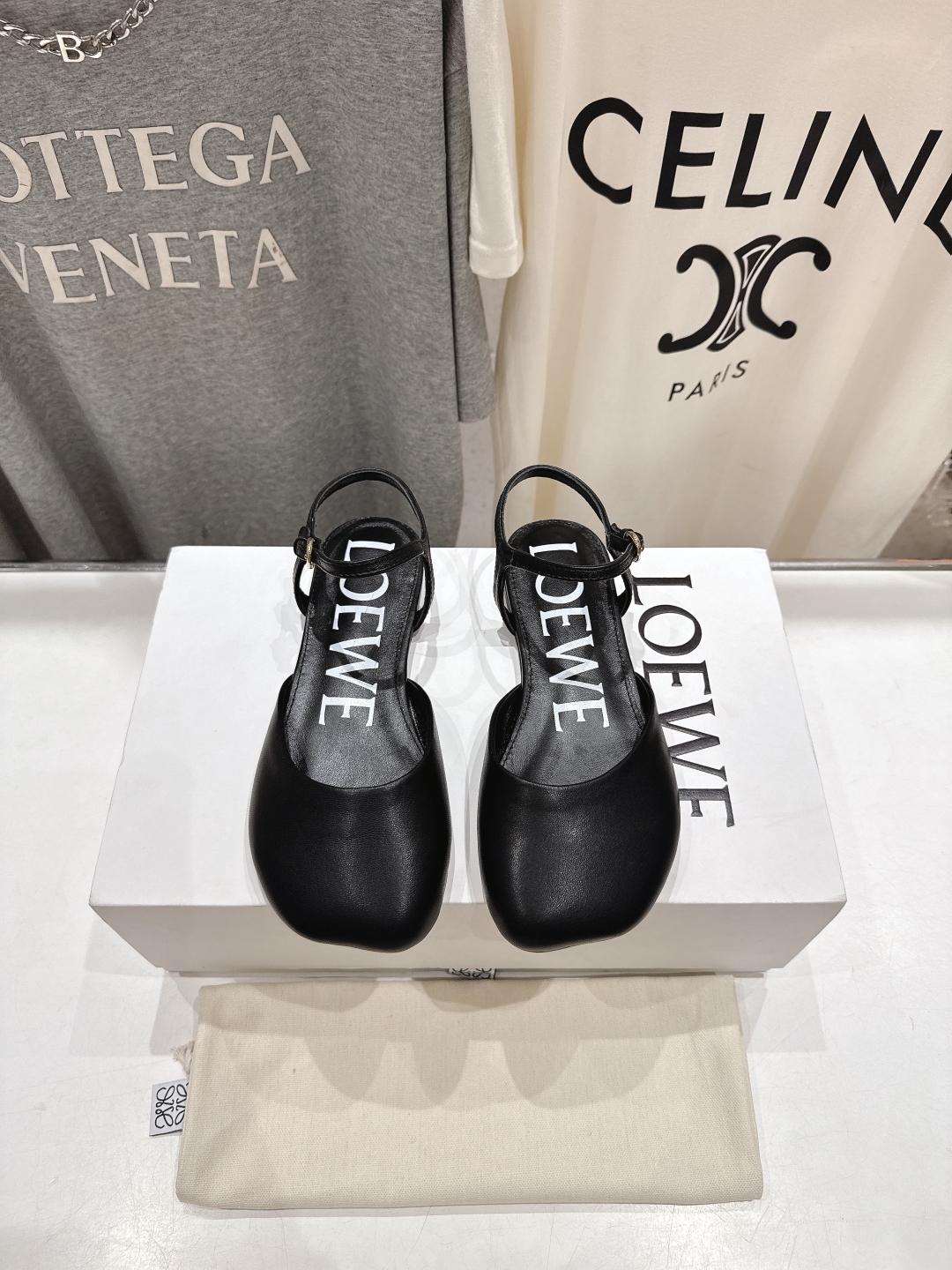 高版本出厂    
 LOEWE罗意威2025ss新款campo玛丽珍平底鞋凉鞋，国外购原板1：1开发～