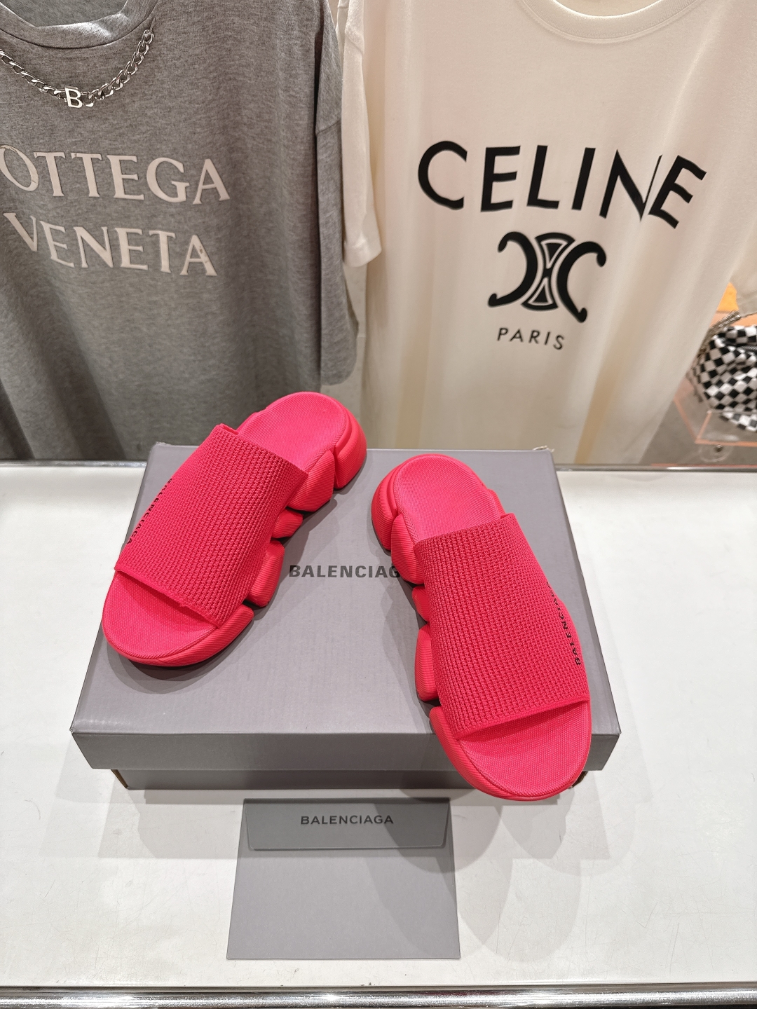 高版本出厂   男码+10
  Balenciaga/巴黎世家25ss最新爆款夏季厚底沙滩针织拖鞋～情侣