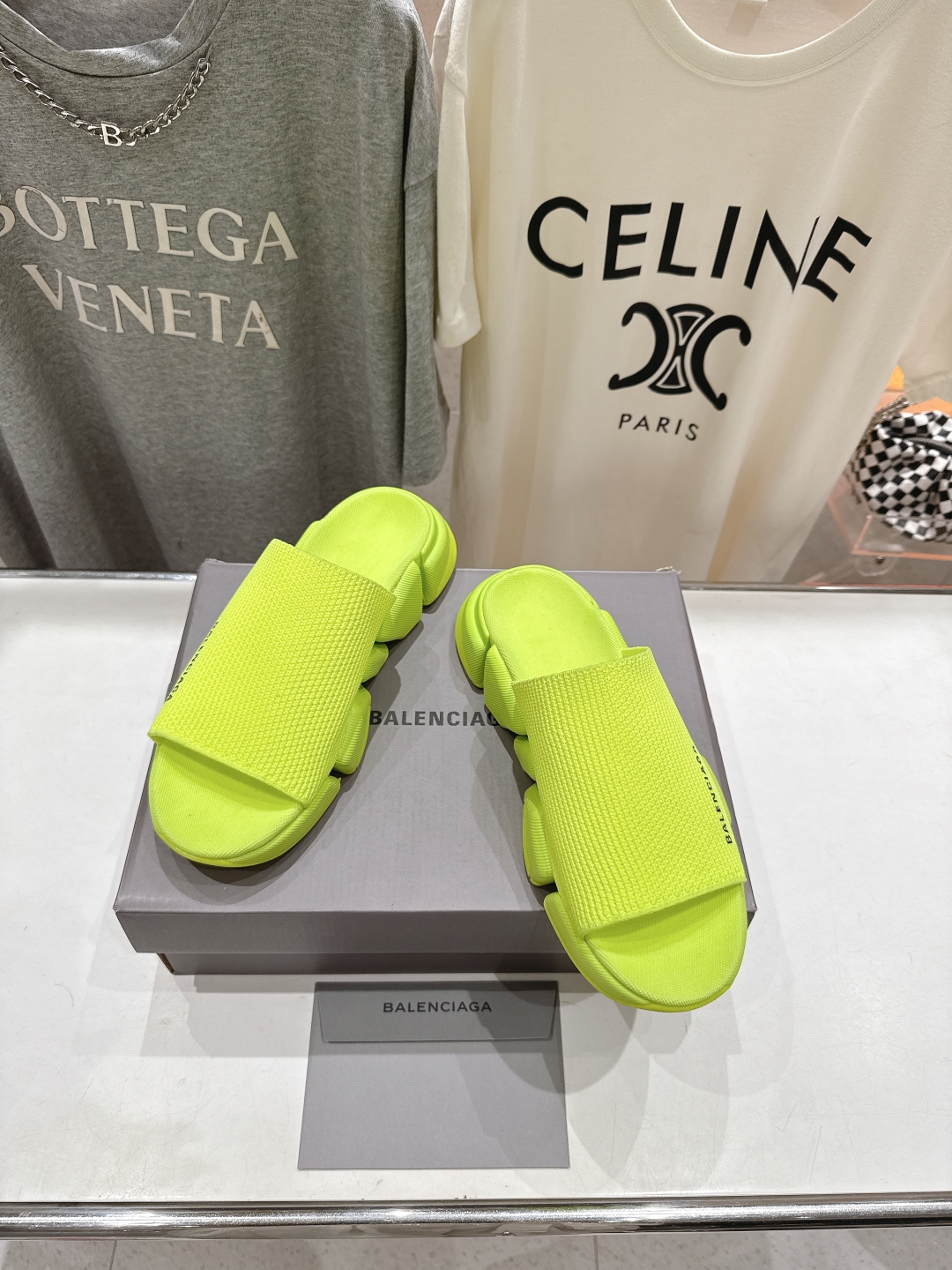 高版本出厂   男码+10
  Balenciaga/巴黎世家25ss最新爆款夏季厚底沙滩针织拖鞋～情侣