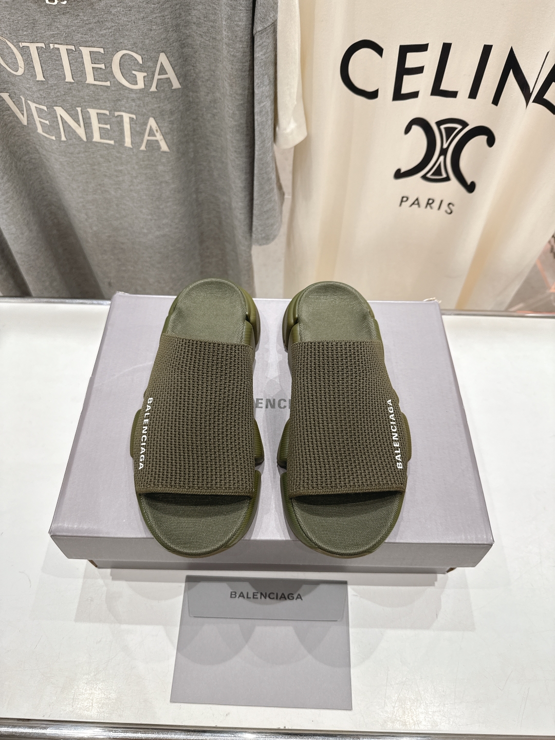 高版本出厂   男码+10
  Balenciaga/巴黎世家25ss最新爆款夏季厚底沙滩针织拖鞋～情侣