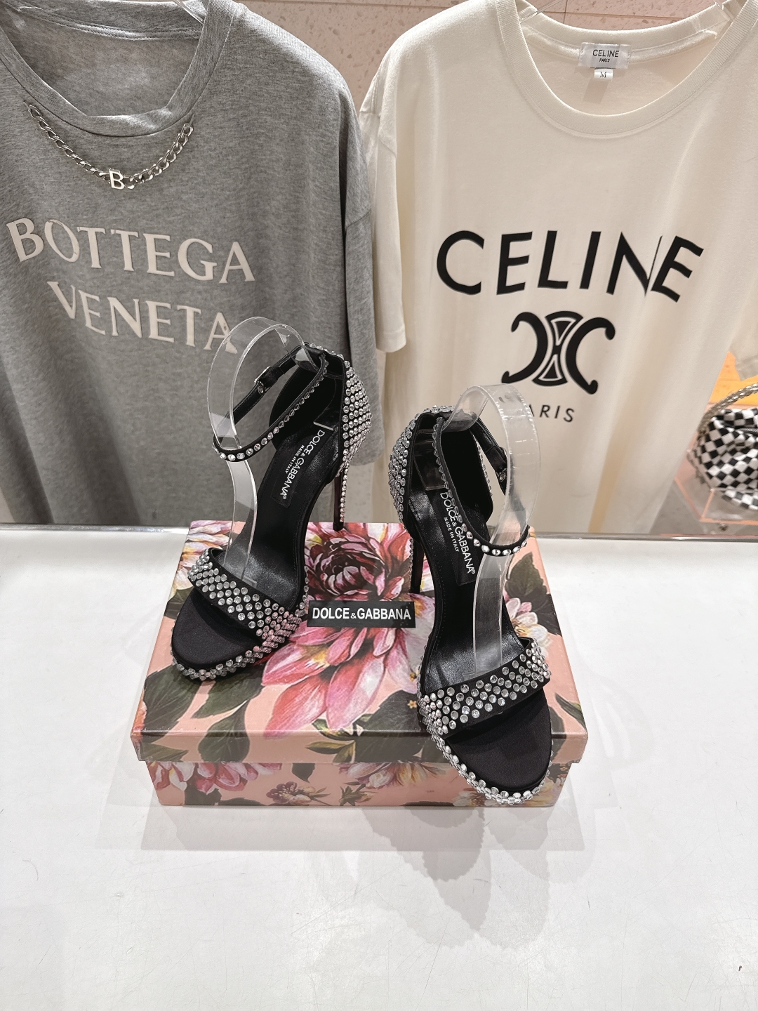 高版本出厂
 𝐃&️𝐆 2025ss夏季新品烫钻高跟凉鞋🆕
DOLCE & GABBANA...DG杜嘉