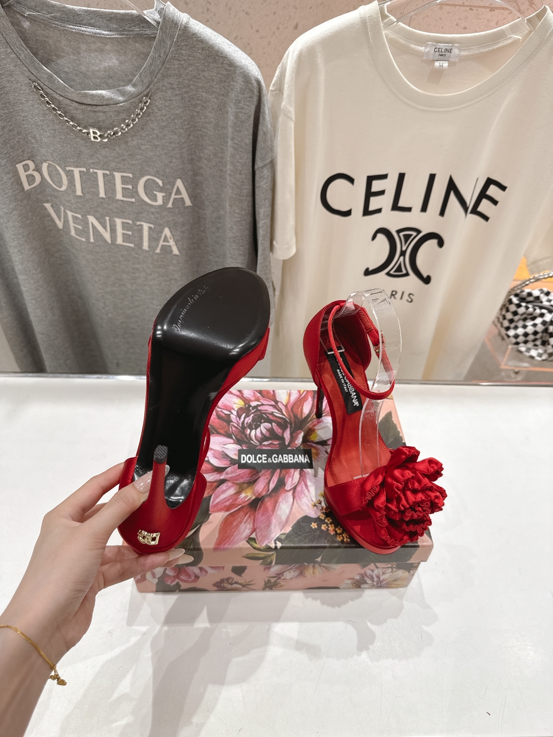 高版本出厂
 𝐃&️𝐆 2025ss夏季新品烫钻高跟凉鞋🆕
DOLCE & GABBANA...DG杜嘉