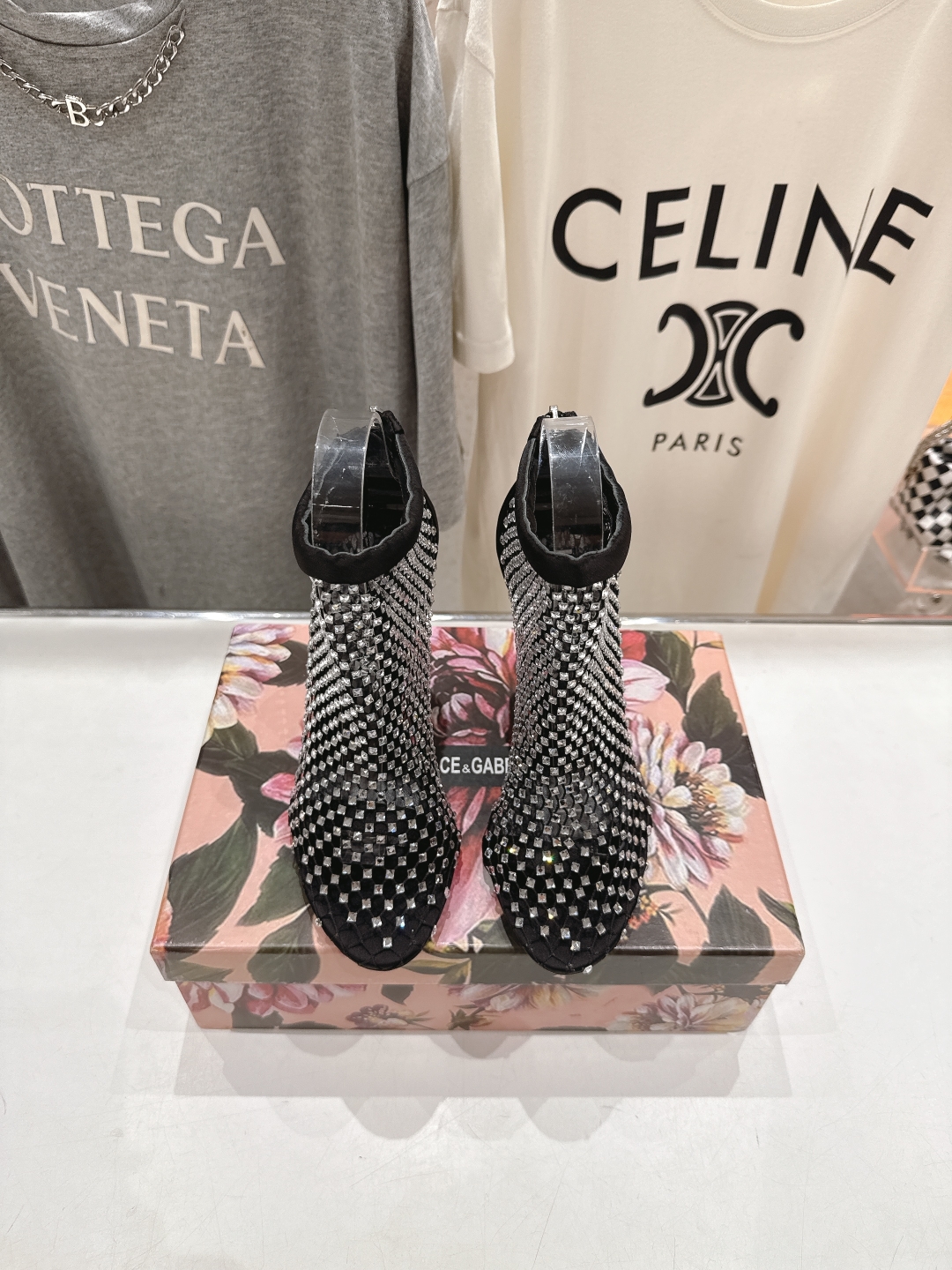 高版本出厂
 𝐃&️𝐆 2025春夏新品高跟凉鞋🆕
DOLCE & GABBANA...DG杜嘉班纳时装