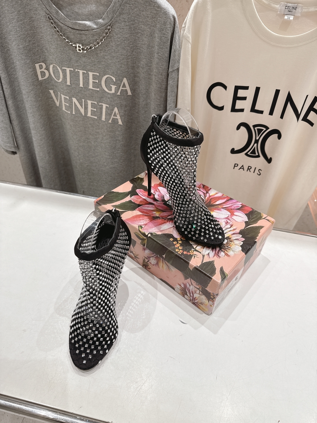 高版本出厂
 𝐃&️𝐆 2025春夏新品高跟凉鞋🆕
DOLCE & GABBANA...DG杜嘉班纳时装