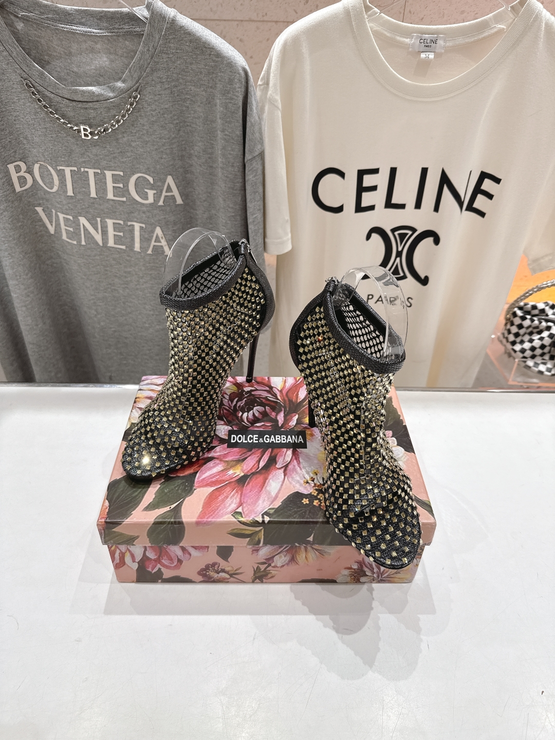 高版本出厂
 𝐃&️𝐆 2025春夏新品高跟凉鞋🆕
DOLCE & GABBANA...DG杜嘉班纳时装