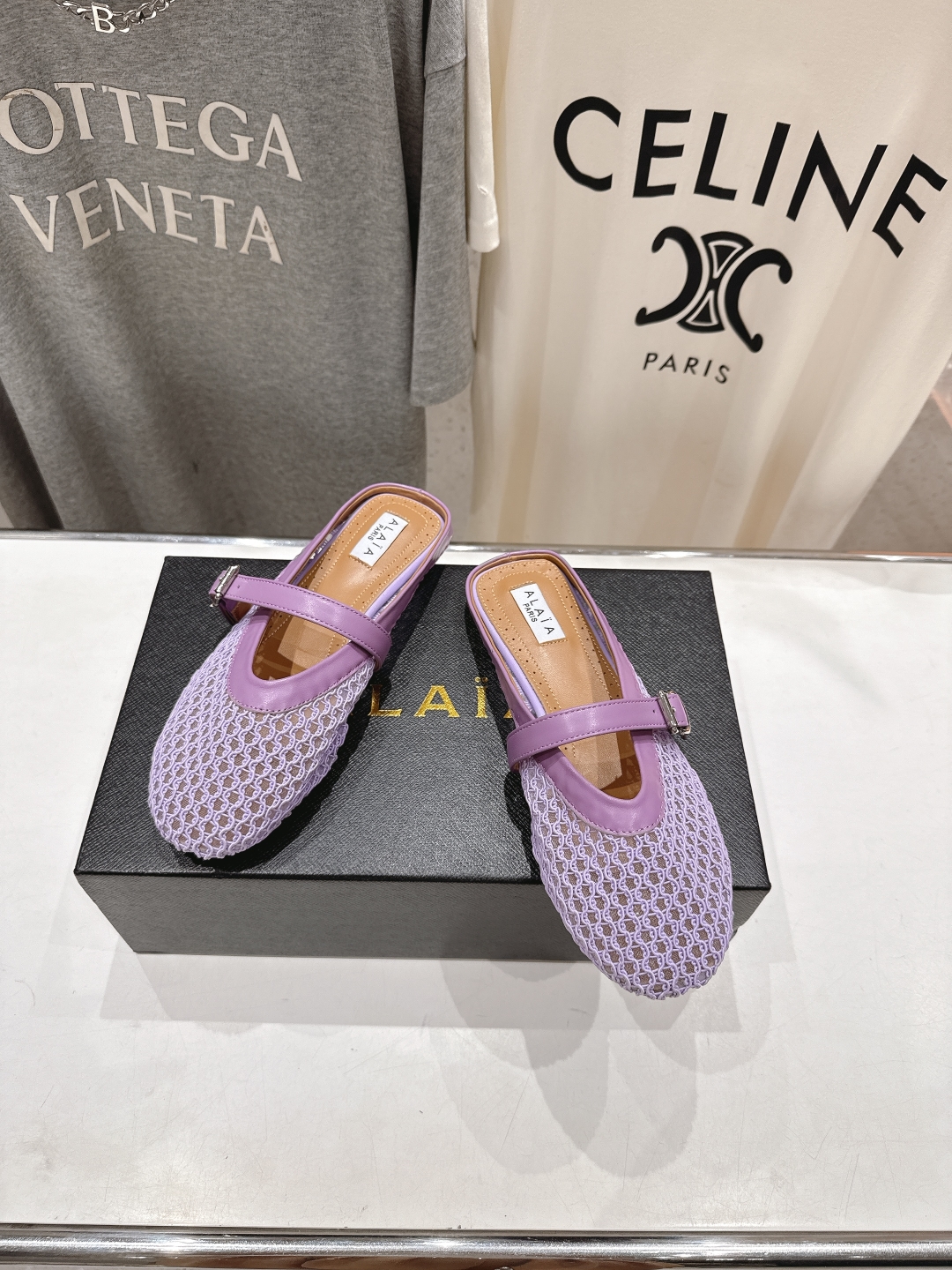 高版本出厂 
 独家新品 Alaia 阿莱亚25ss/ 走秀款平底半拖网面鞋 最近超火的一款平底鞋

章