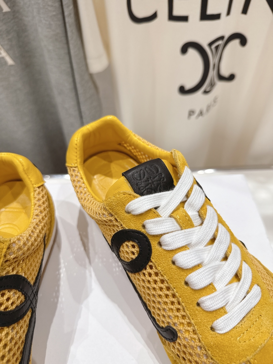 高版本出厂 网面 男码+10
LOEWE罗意威二代Ballet Runner升级2.0给足界一些震撼,