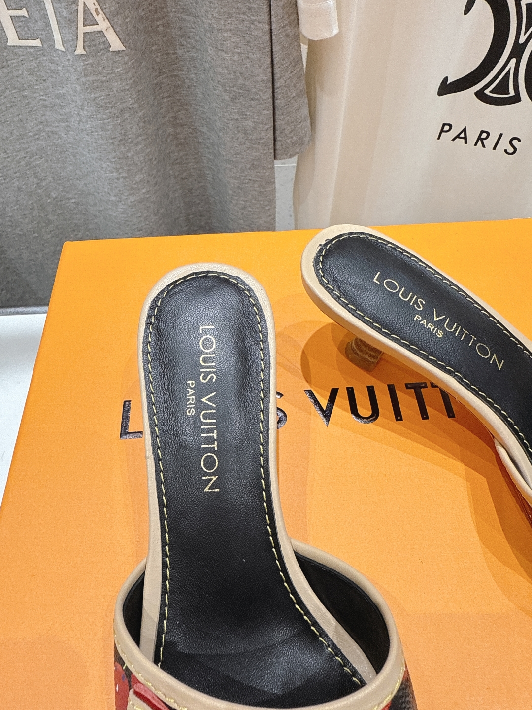高版本出厂
  Louis Vuitton ss25 new arrival LV驴牌春夏新品系列蝴蝶结