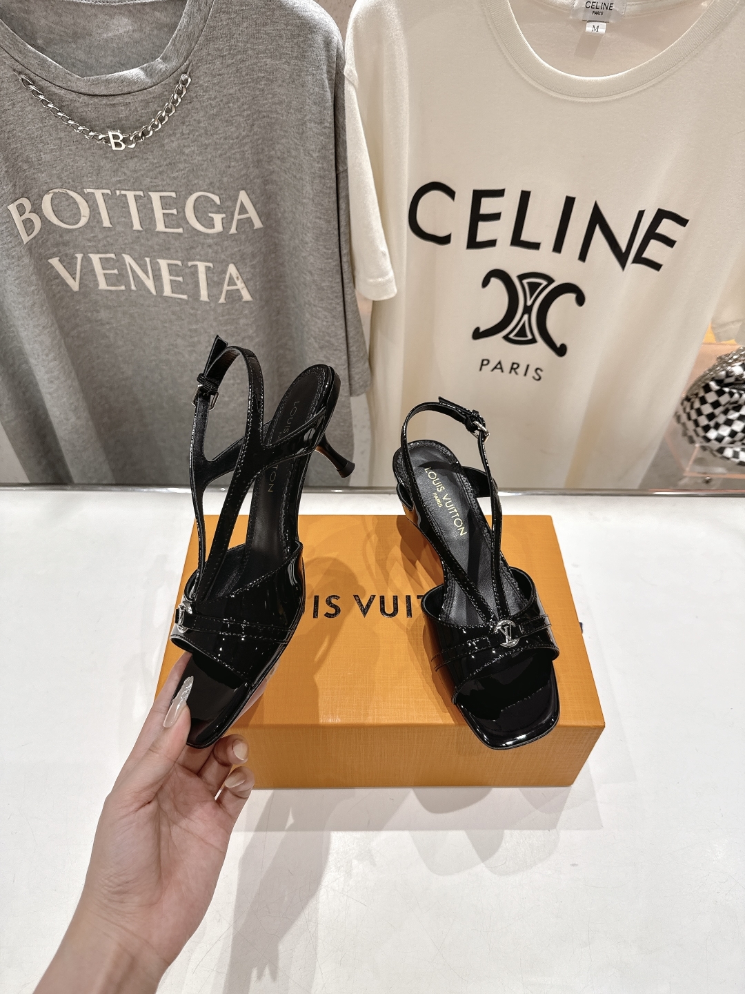 高版本出厂
  Louis Vuitton ss25 new arrival LV驴牌春夏系列新款高跟鞋