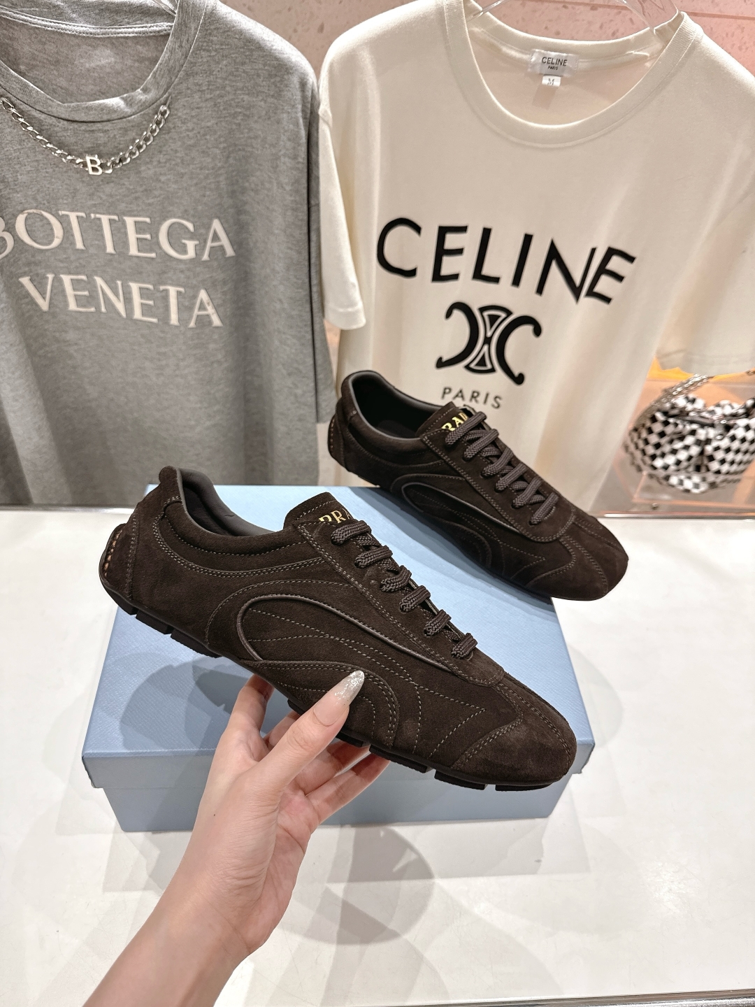 高版本出厂   男码+10 情侣款
  Prada*普拉达P家25ssfw～new新款绑带情侣款休闲鞋，