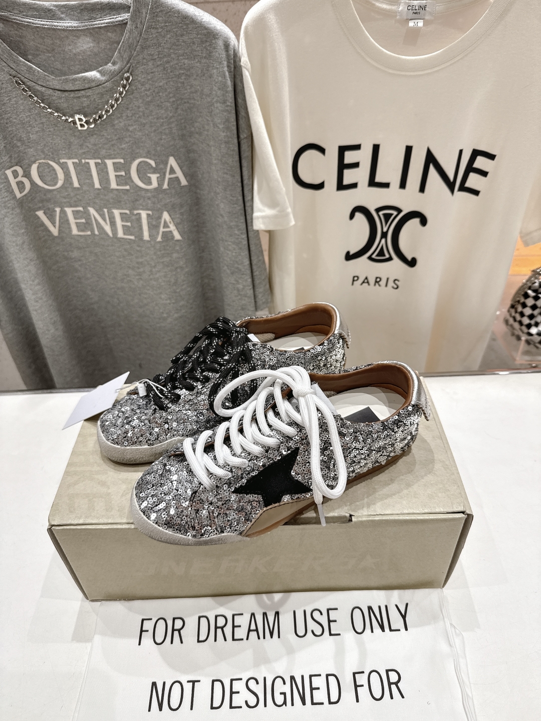 顶级版本 
 GGDB~~Golden Goose Deluxe Brand
# 全网最好版本不服来比 