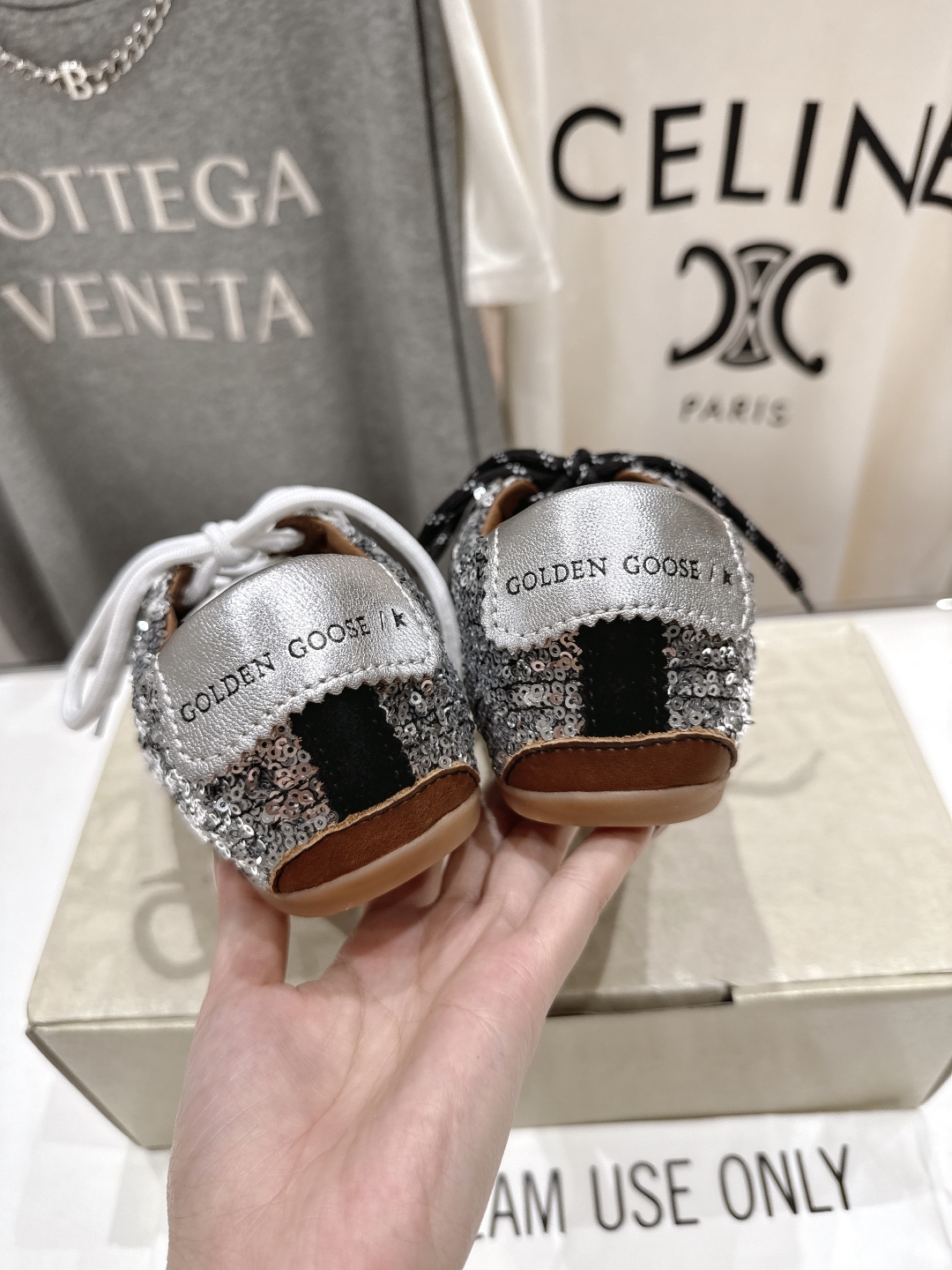 顶级版本 
 GGDB~~Golden Goose Deluxe Brand
# 全网最好版本不服来比 