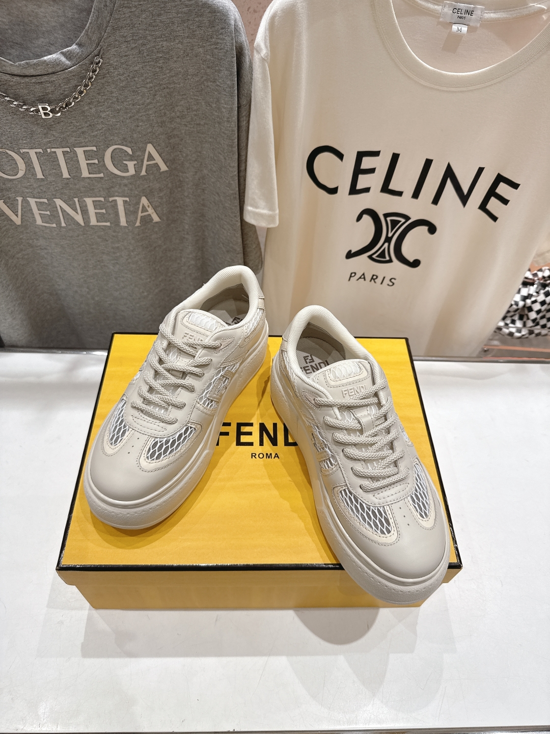 高版本出厂  
 Fendi/芬迪2025ss新款 First 1系列网面系带厚底休闲运动鞋
顶级版本🔝