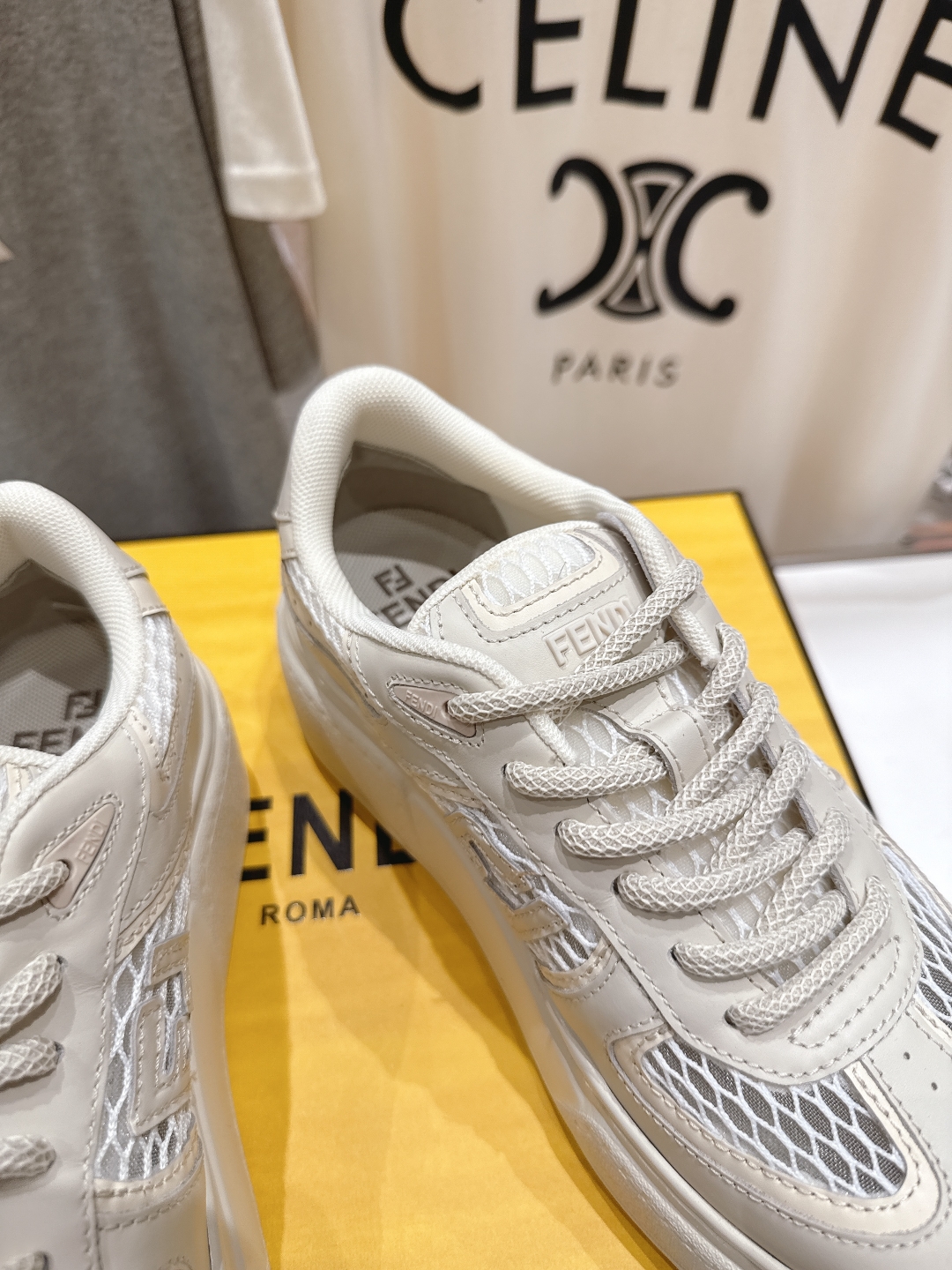 高版本出厂  
 Fendi/芬迪2025ss新款 First 1系列网面系带厚底休闲运动鞋
顶级版本🔝