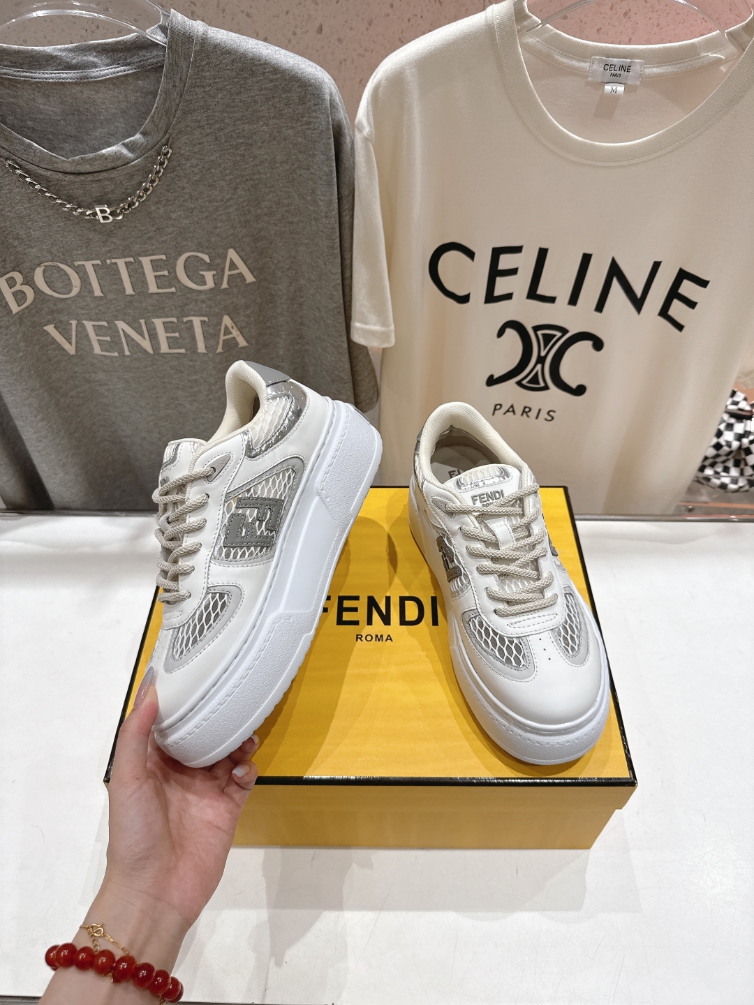 高版本出厂  
 Fendi/芬迪2025ss新款 First 1系列网面系带厚底休闲运动鞋
顶级版本🔝