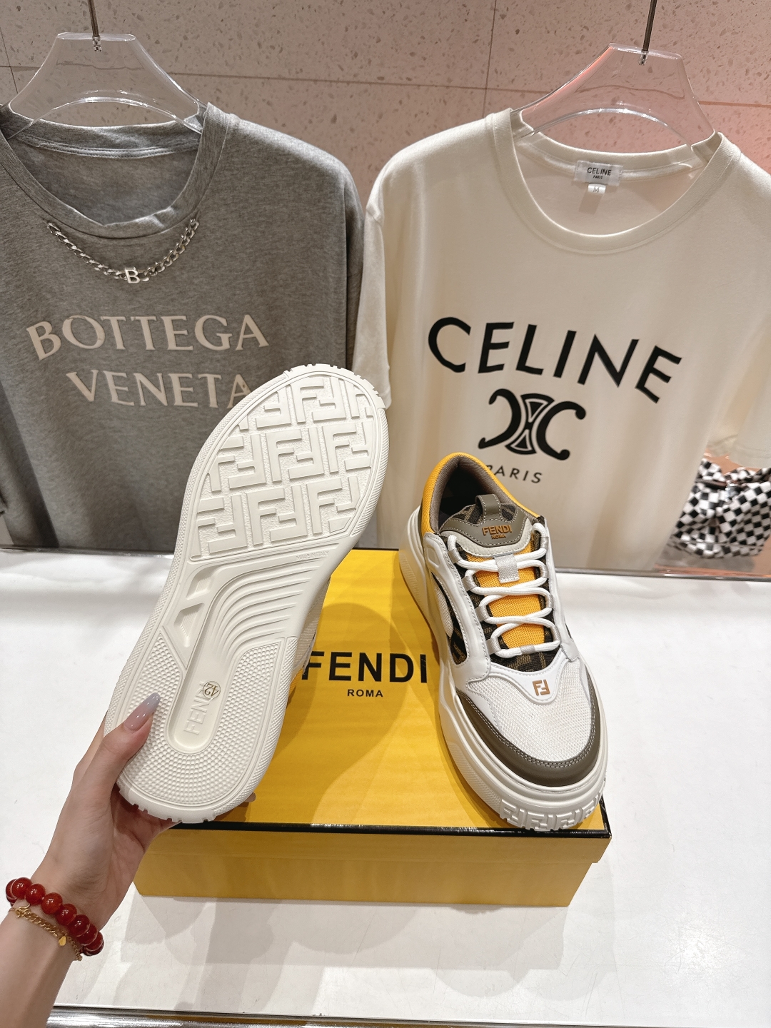 高版本出厂  只有男款
 Fendi/芬迪2025ss新款 First 1系列网面系带厚底男士休闲运动鞋