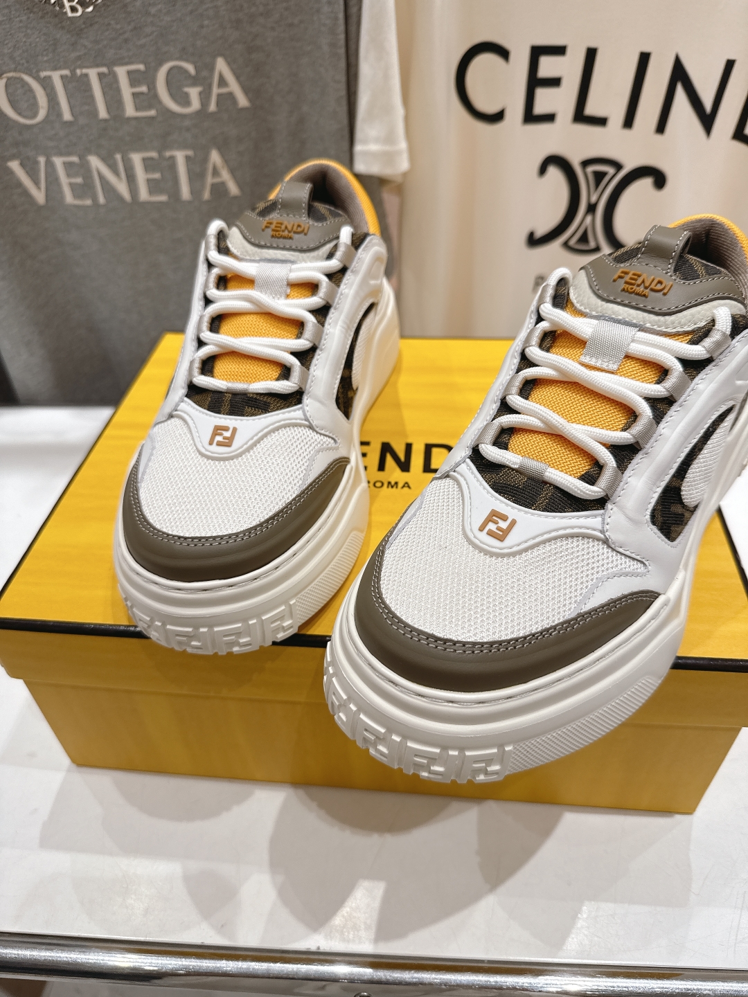 高版本出厂  只有男款
 Fendi/芬迪2025ss新款 First 1系列网面系带厚底男士休闲运动鞋
